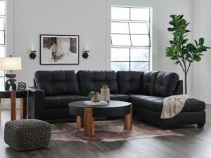 Ashley 170-04 Sectional
