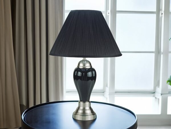 6115-bk.jpg 6115BK PORCELAIN LAMP BLACK