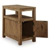 T190-117 - End Table