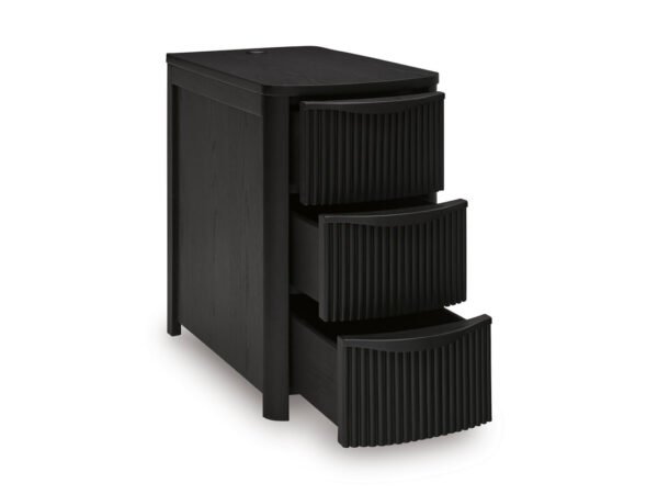 T208-117 - End Table (USB-A / USB-C Ports)