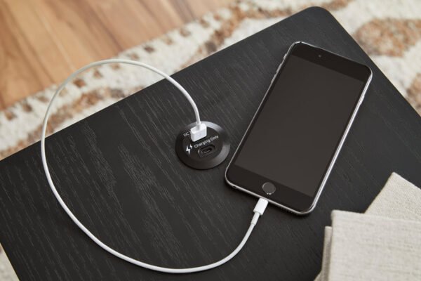 T208-117 - End Table (USB-A / USB-C Ports)
