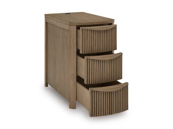 T208-317 - End Table (USB-A / USB-C Ports)